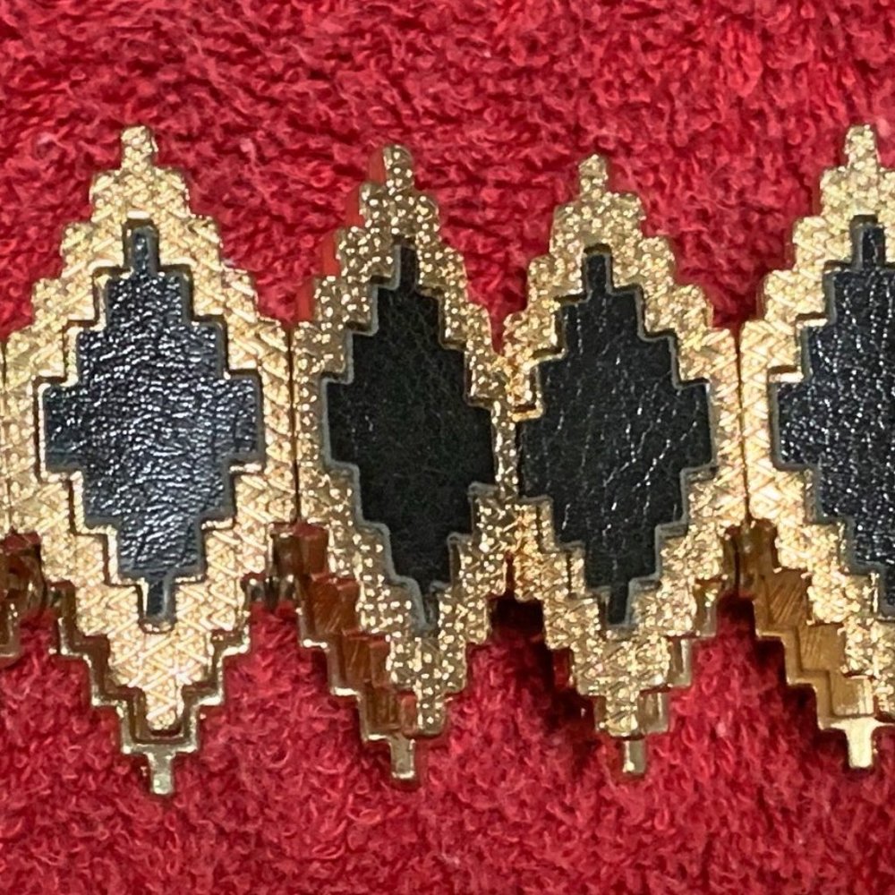 Ann Taylor Black and Gold Tone Expandable Bracelet